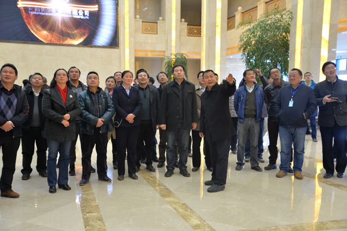 ���뵳У2014����ְ�������ൽ���ŷ�չʾ�����Խ���